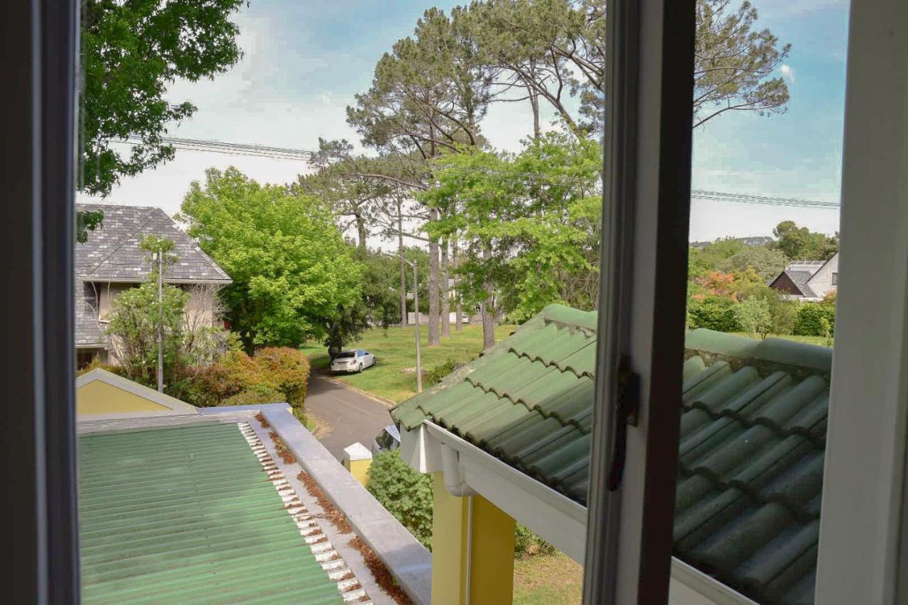 On Pinewood Guest House 케이프타운 외부 사진